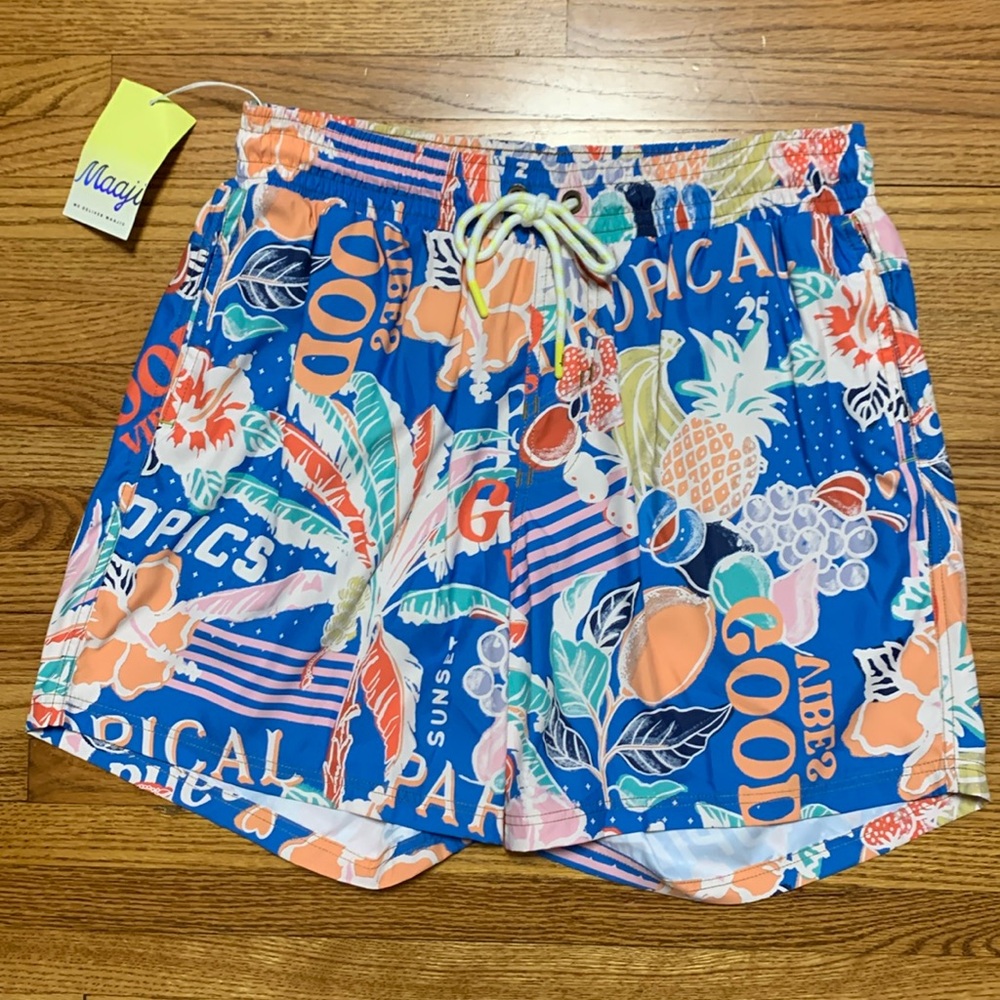 Maaji swim trunks - mens medium swim trunks with pockets & mesh lining